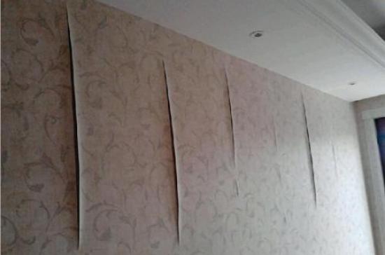 壁纸翘边-沙发、电视背景墙装修材料推荐